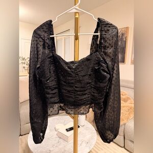 Lulu’s Black Ruched Long Sleeve Women's Top